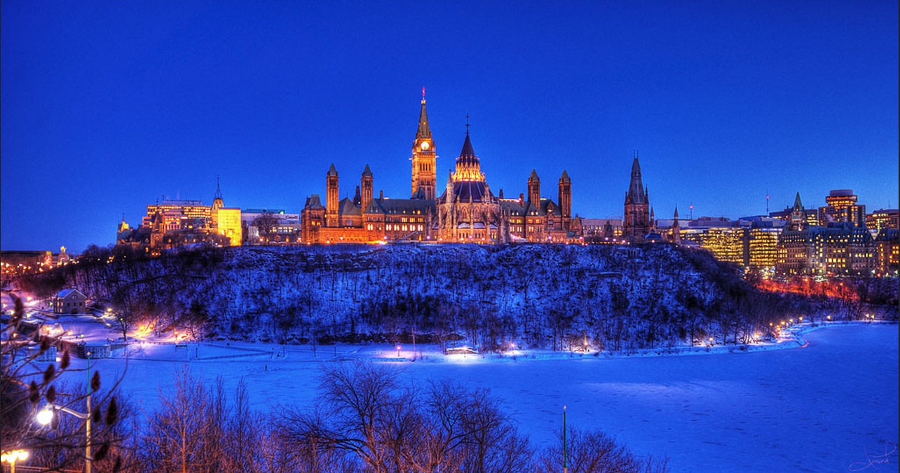Оттава какое государство. Парламентский холм Оттава. Оттава столица Канады. Парламент Хилл Оттава. Оттава Канада парламентский холм.